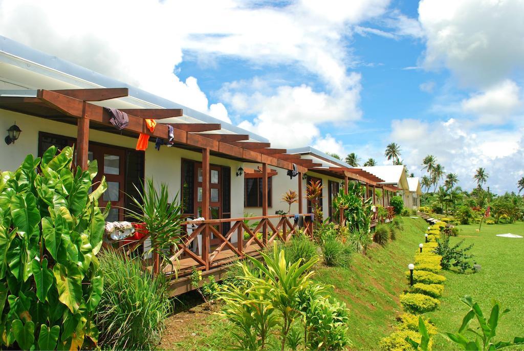 Taufua Beach Fales Lalomanu Номер фото